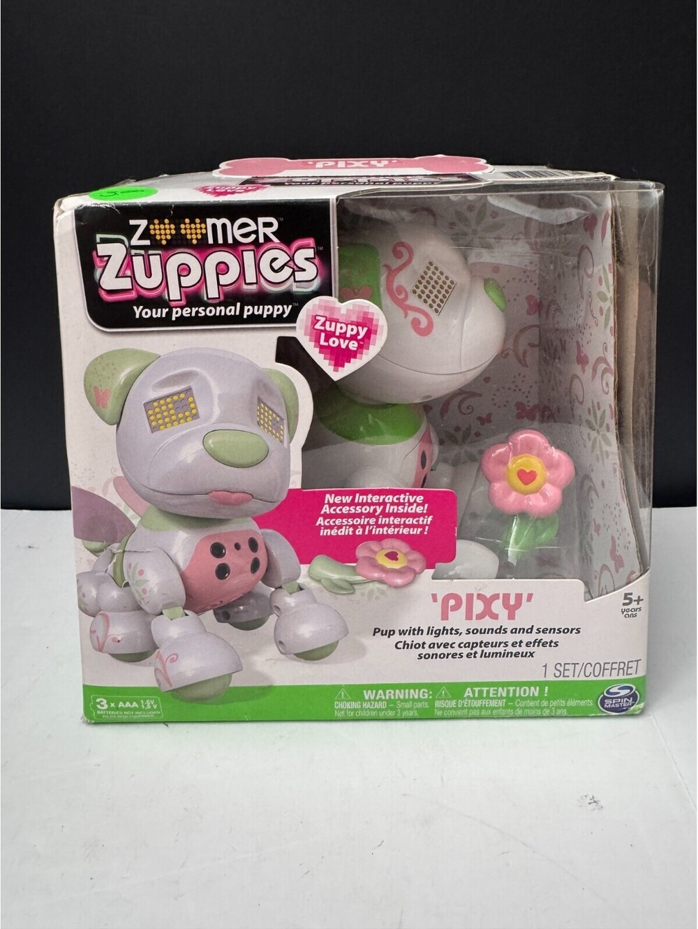 Zoomer Zuppies Interactive Puppy Pixy New In Box Personal Robot Green and White